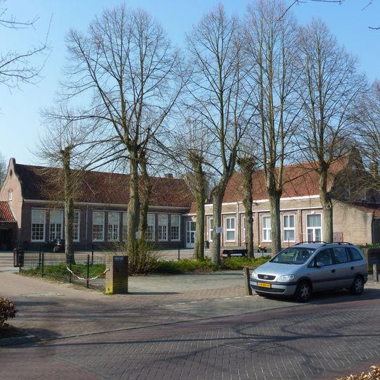 Lagere school in Neo-Barokke stijl