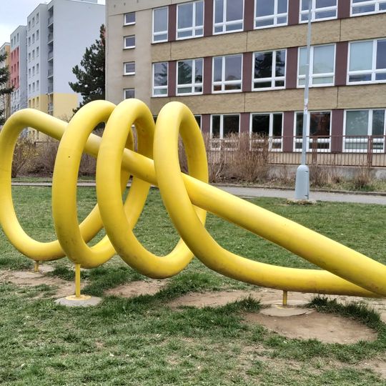 Plastika Oharek ve tmě v Plzni na Košutce