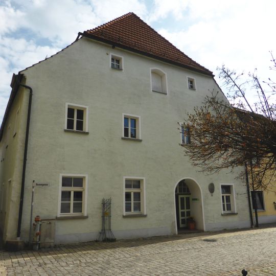 Wohnhaus, sogenanntes Pappenbergerhaus bzw. sogenannte Alte Kanzlei
