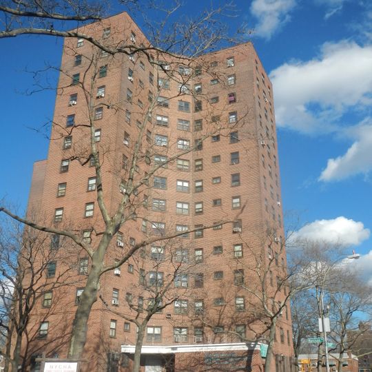 Bronx River Houses