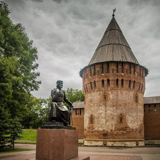 Fyodor Kon monument in Smolensk