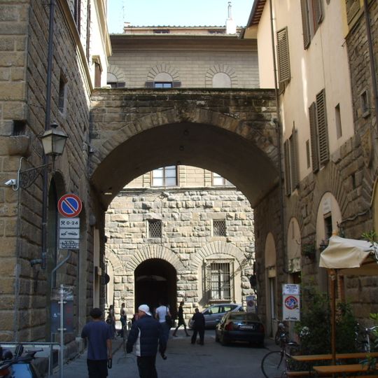 Arc des Peruzzi