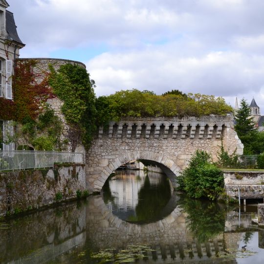Arche des Grands Prés