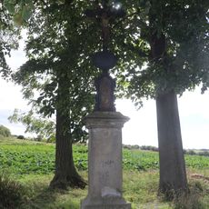 Kříž západně od Lhánic