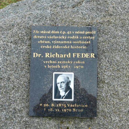 Pamětní deska Dr. Richarda Federa ve Václavicích