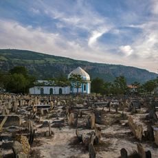 Sefid Chah Cemetery