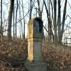 Kaplička XII. zastavení křížové cesty na Křížovém vrchu u Frýdlantu