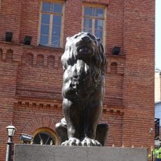 Statue