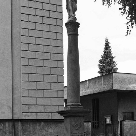 Sloup se sochou Panny Marie Immaculaty