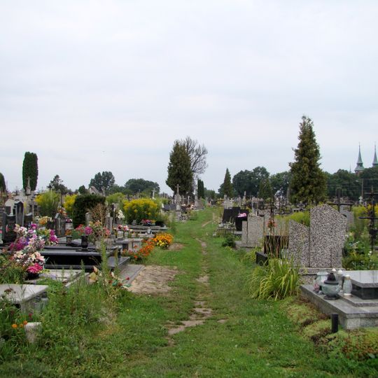 Parish cemetery in Mokrelipie