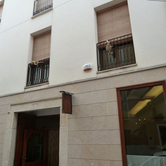 House in carrer Pilar, 5