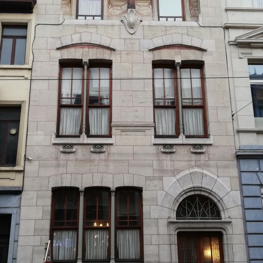 Maison Autrique