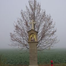 Boží muka na okraji Sázavy u silnice