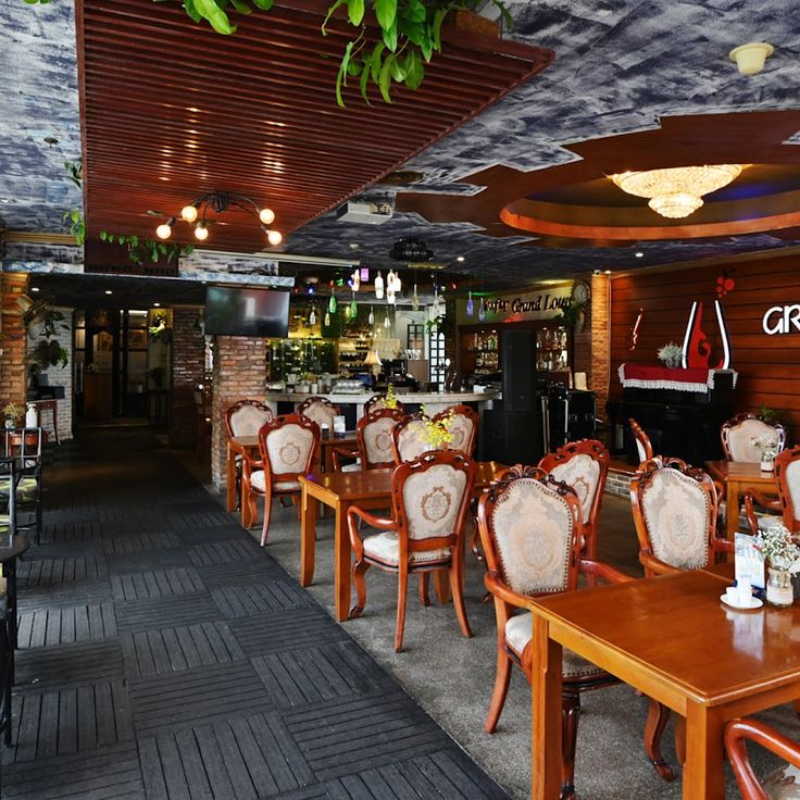 Rooftop Grand Lounge