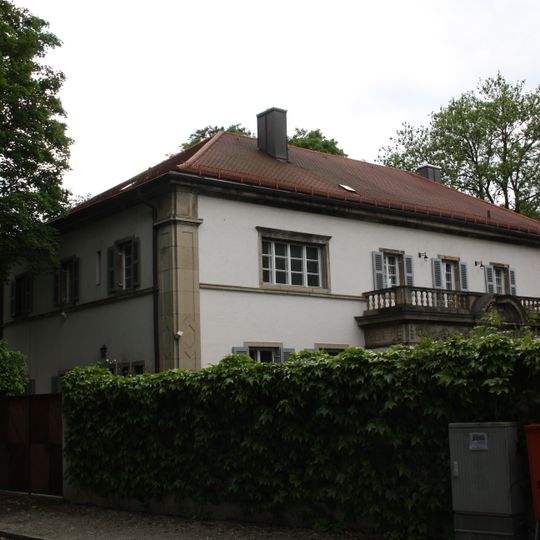 Felix-Dahn-Straße 10