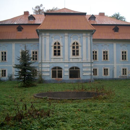 Justhovský kaštieľ, fontána