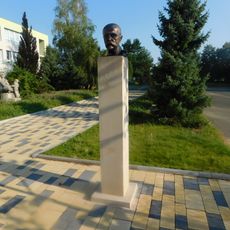 Pomník T. G. Masaryka před školou v ulici Jana Žižky v Otrokovicích