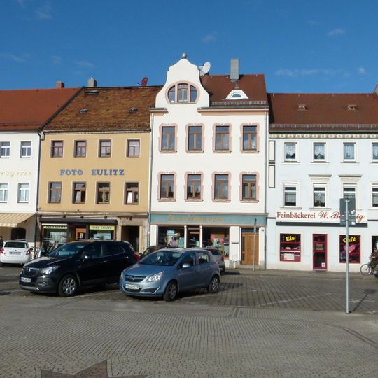 Wohnhaus in geschlossener Bebauung Markt 8