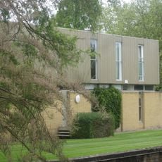 St Catherines College, Masters House And Attached Garden Wall To North (up To Bridge) And South
