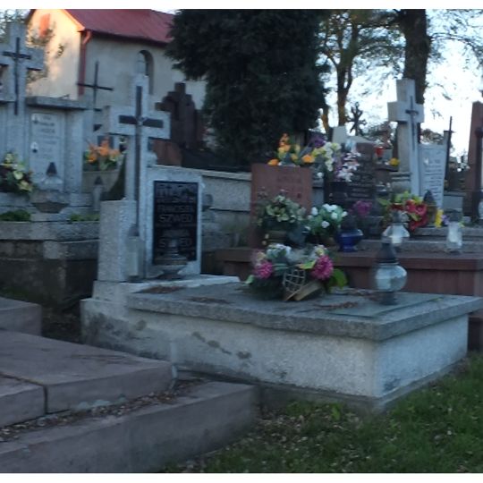 Parish cemetery in Tumlin-Węgle