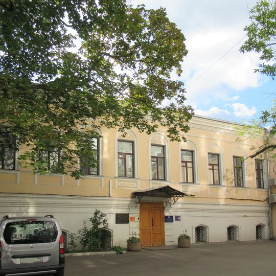 Пятницкая улица 10 c2