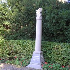 Monument bij de N.H. kerk