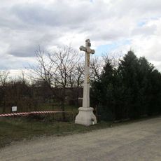 Kříž jižně od Újezdce