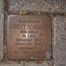 Stolperstein en memoria de Margot Schrader