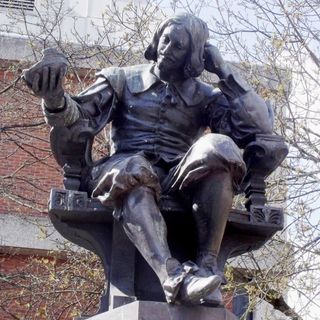 Statue of Thomas Browne