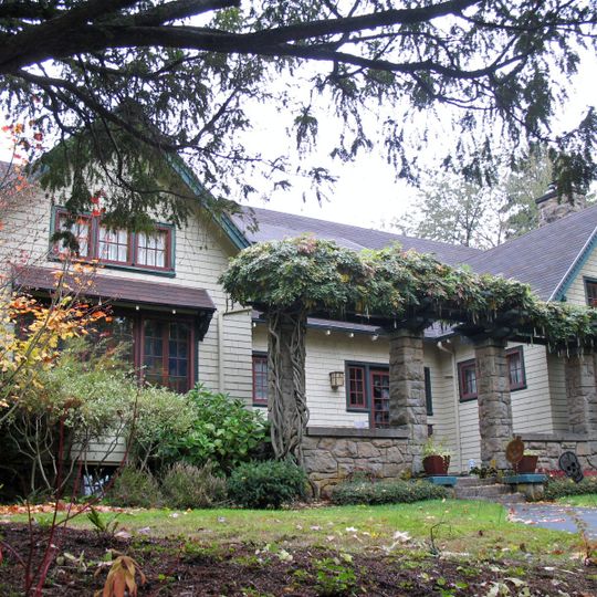 Lewis T. Gilliland House