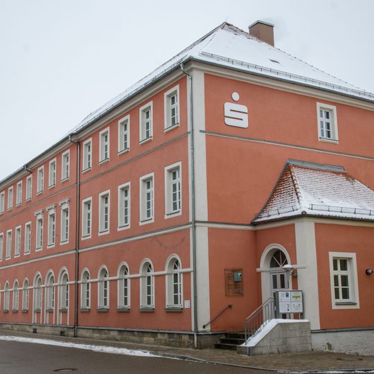 Hindenburgstraße 13, 15