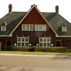 Double service house