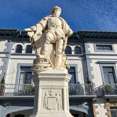 Statue of Juan Sebastián Elcano, Getaria (Ricardo Bellver)