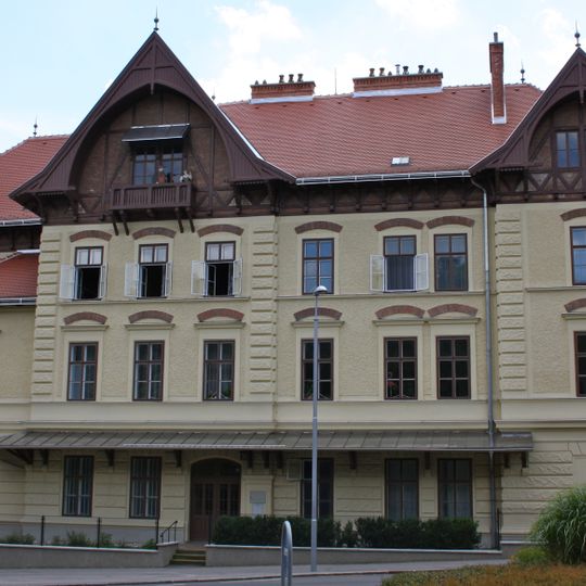 Linienamtsgebäude Neuwaldegg samt Nebenbau