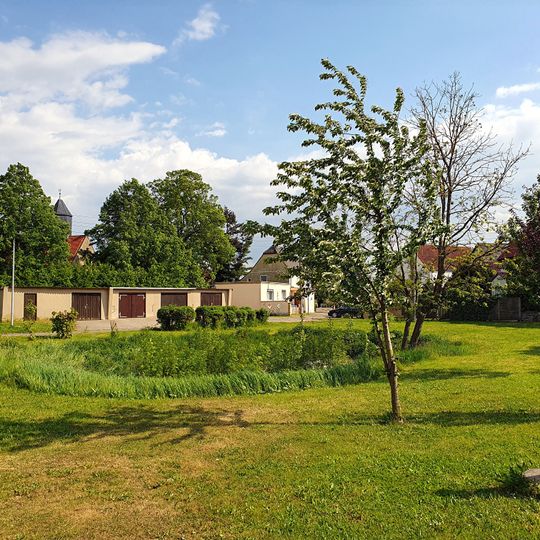 Round pond at the Anger Grubnitz