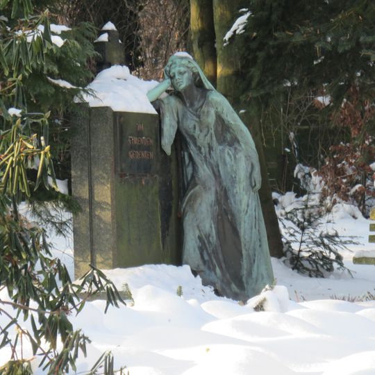 Some graves at Grüna cemetery in Chemnitz, Saxony