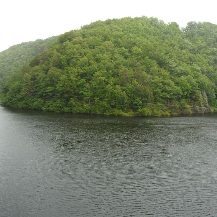 Lake Bort-les-Orgues