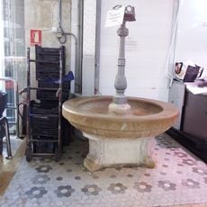 Fuente del Mercado Central 04