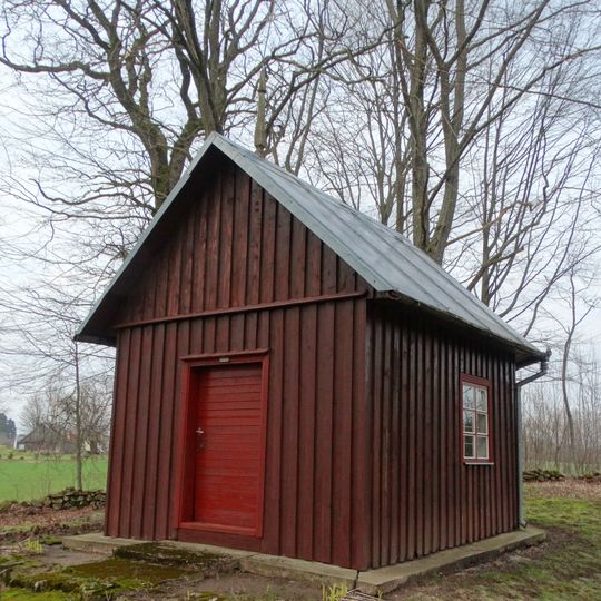 Brožiai cemetery chapel