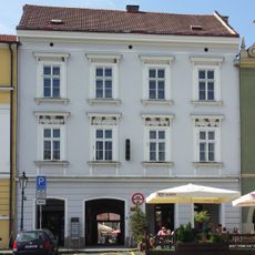 Mírové náměstí 10