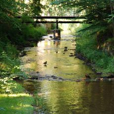 Lávka přes Manětínský potok v Manětíně východně od zámku