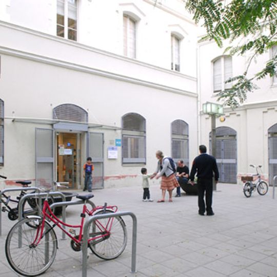 Biblioteca Poble Sec-Francesc Boix‎