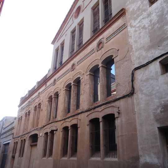 Adoberia al carrer de la Creueta, 22-24