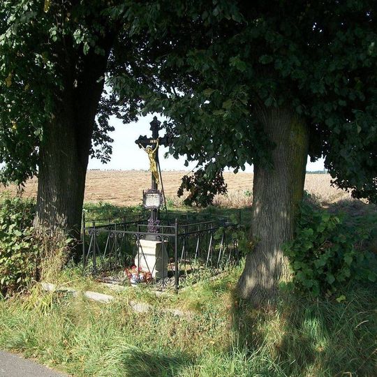 Kříž u Lipovky u silnice