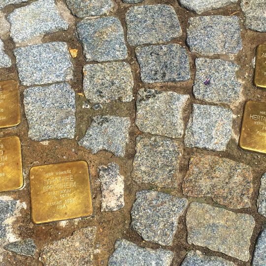 Stolperstein en memoria de Albert Schäfer