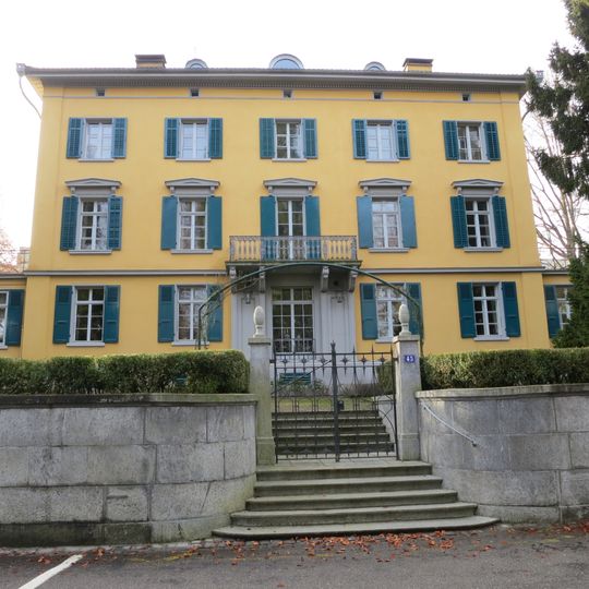 Villa Herner mit Nebengebäude und Gartenhalle