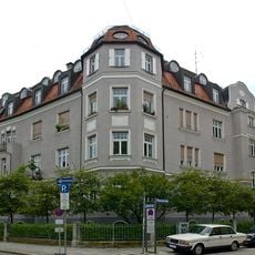 Platenstraße 1