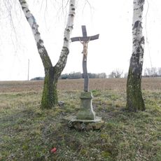 Kříž na východním okraji Bezděkova