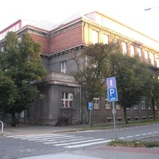 Budova střední průmyslové školy