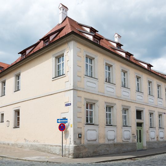 Landratsamt, ehemaliges fürstbischöfliches Oberamtshaus